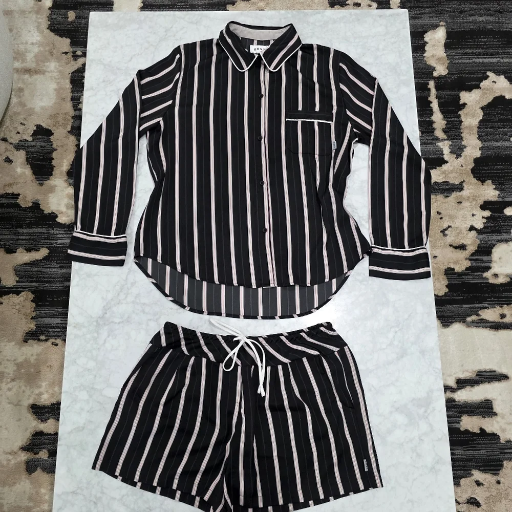 DKNY Satin Stripes Pajama‎ Long Sleeve Top Shorts Set Size Medium